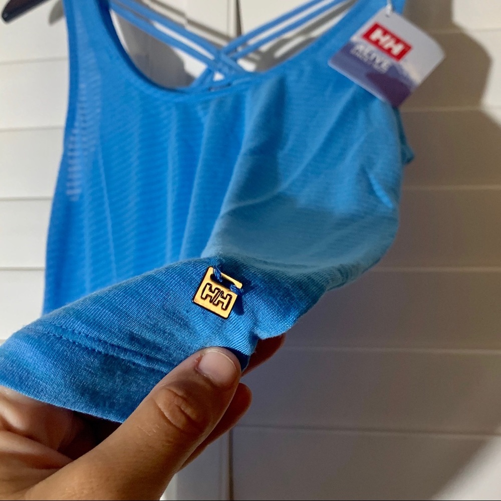• HOST PICK! [Helly Hansen] Tank • - Picture 7 of 16
